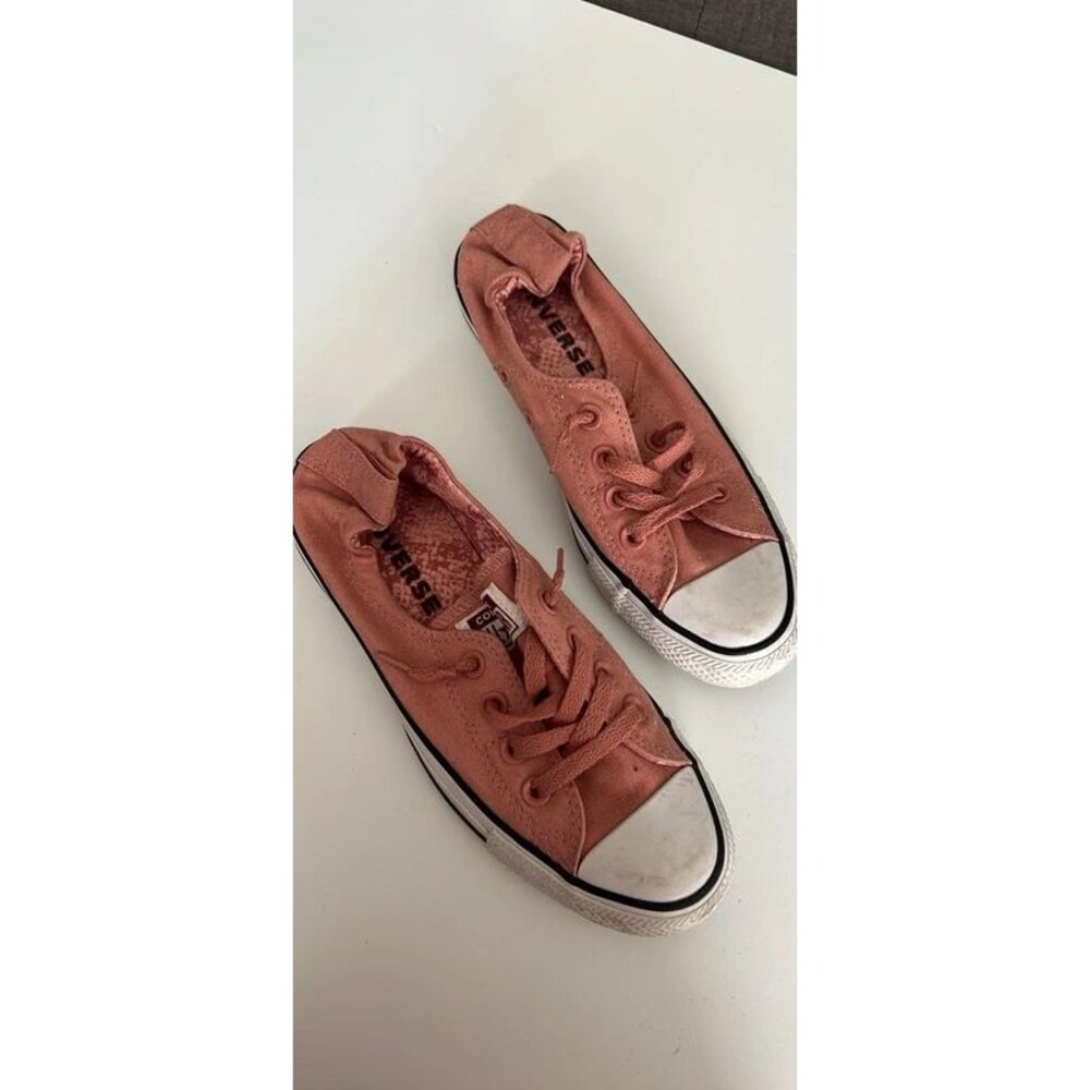 Pink Women’s Converse Size 7